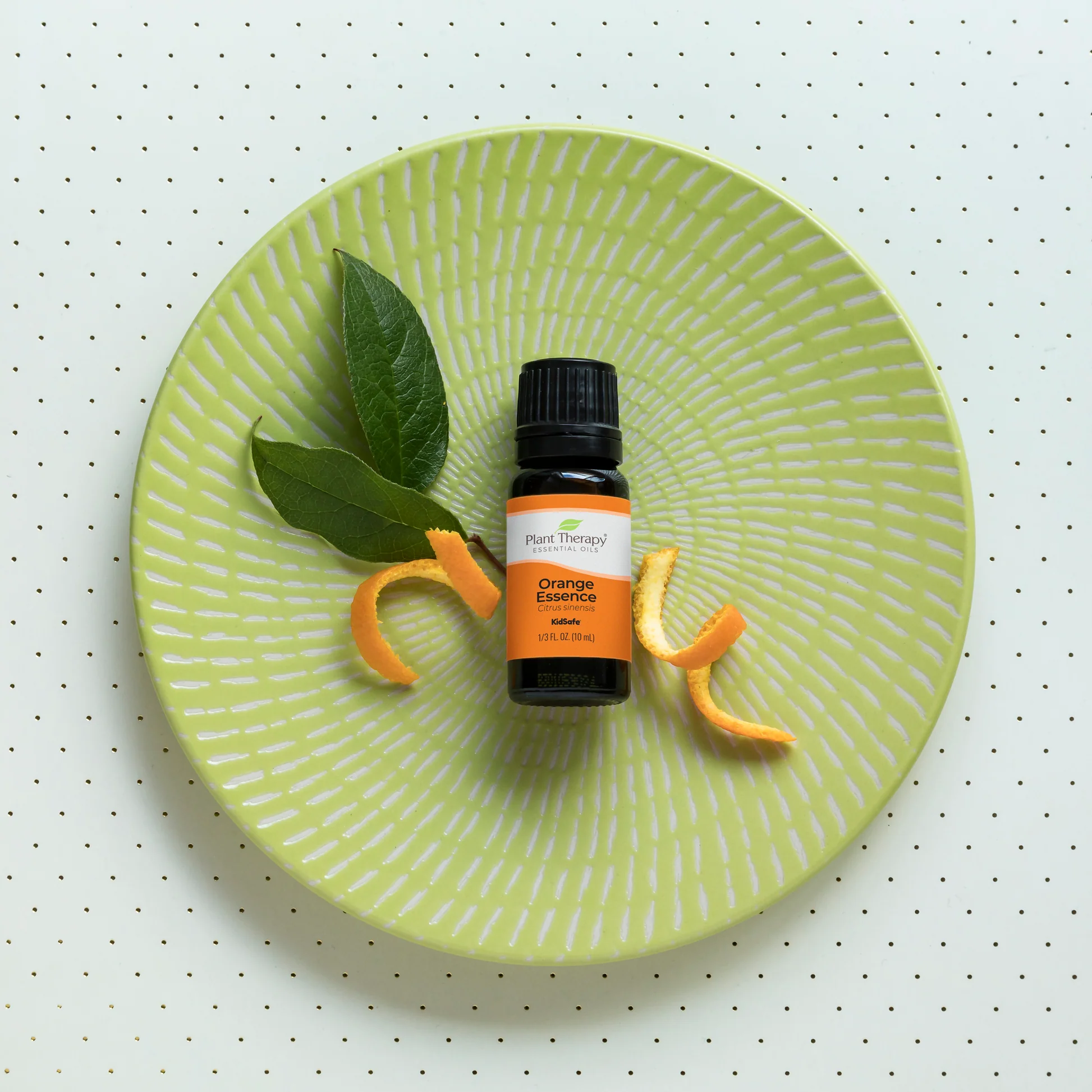 plant-therapy---orange-essence-2.webp