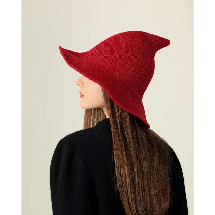 witch-hat---red-1.webp
